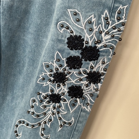 POL High Waist Stretch Blue Jeans Embroidered Black Floral Beaded Bell Bottoms - Picture 4 of 15